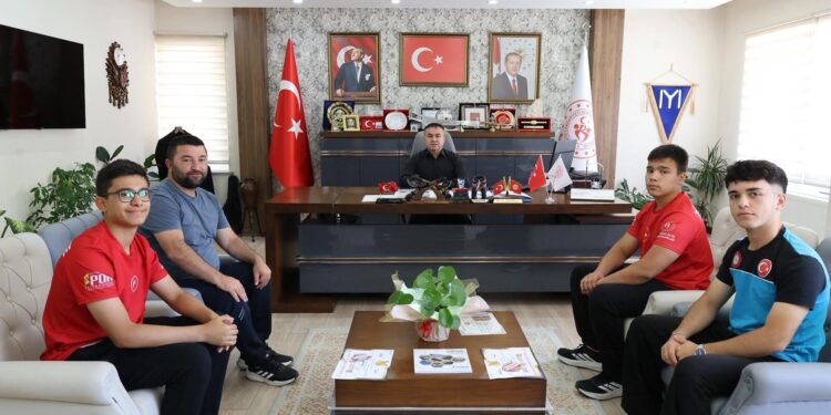 BİLECİKLİ SPORCULARDAN GURURLANDIRAN TÜRKİYE DERECESİ